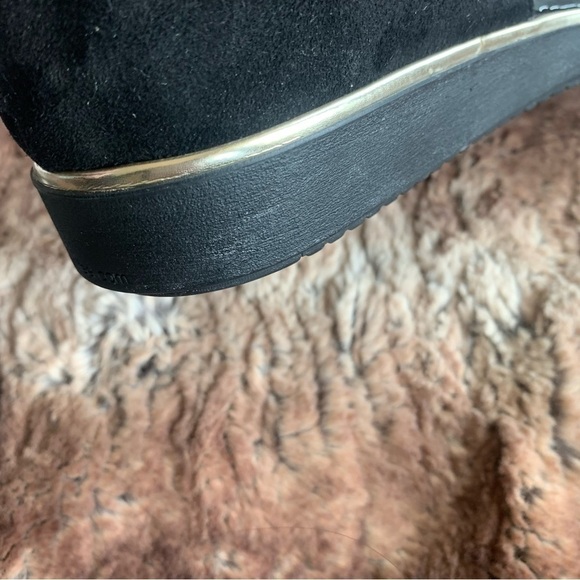 BeautifFeel Yuli Suede Gladiator Black Sandals - Picture 7 of 13